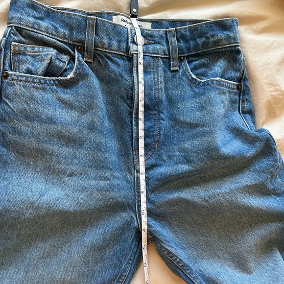 REFORMATION NWOT Distressed Cynthia High Rise Straight Jeans - Size 25 - Picture 9 of 9